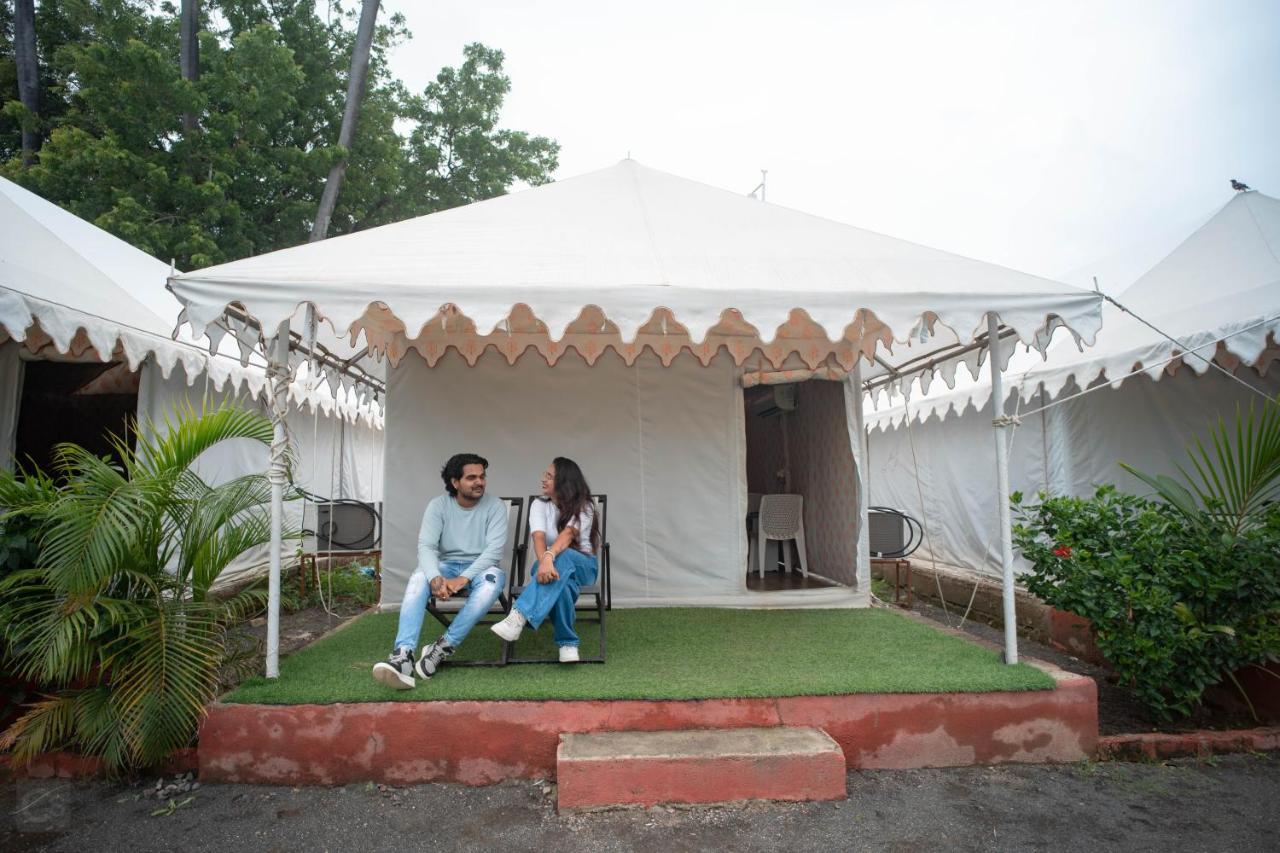Unity Holiday Tent City Kevadia Ngoại thất bức ảnh