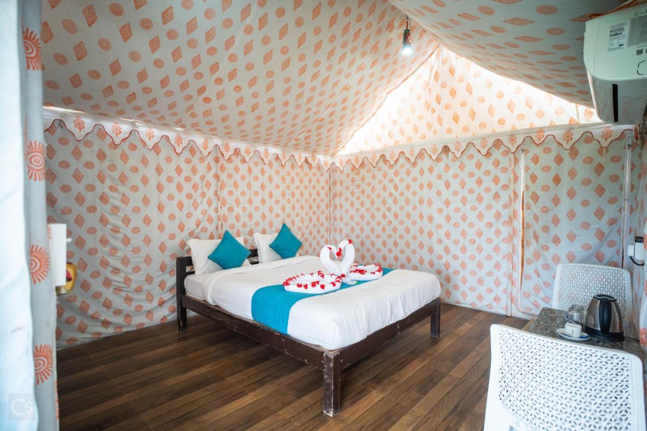 Unity Holiday Tent City Kevadia Ngoại thất bức ảnh